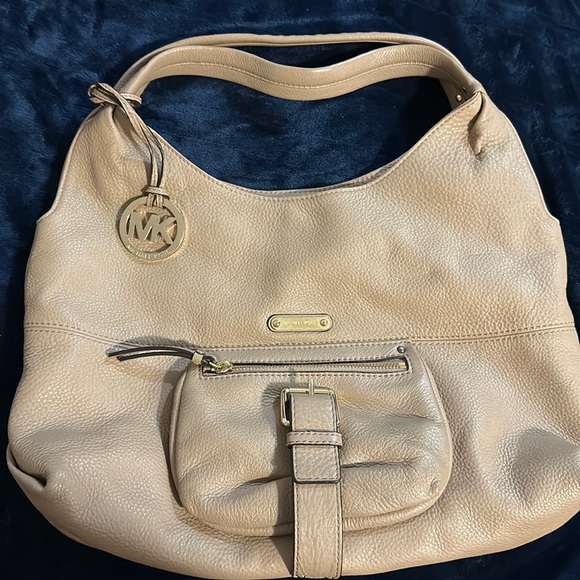 Michael Kors Austen 38F1C8AS1B Vanilla Small Satchel Tote  Michael Kors Austin Shoulder Bag tan